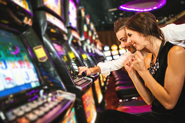 Roulette table at ratu123 login Roulette wheel spin at ratu123 login Macau Pools